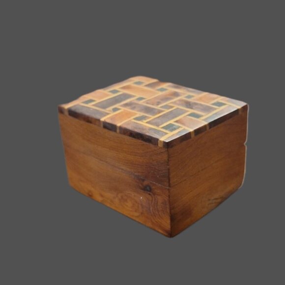 3 Small Pyrography Inlaid Hinged Turned Wood Trinket Jewlery Box's - Picture 6 of 14